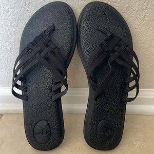 Sanuk Yoga Salty Flip Flops size 8